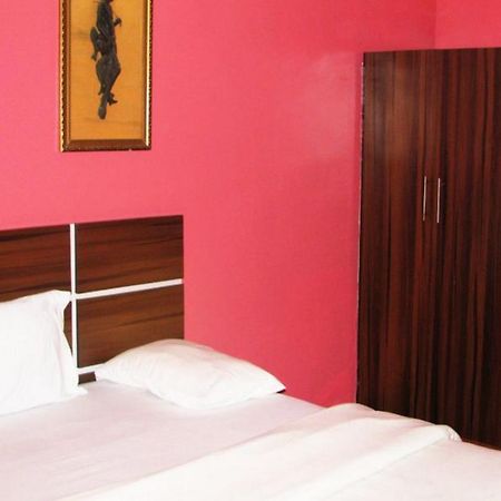 Room In Lodge - Londa Hotel And Suites Порт Харкорт Екстериор снимка