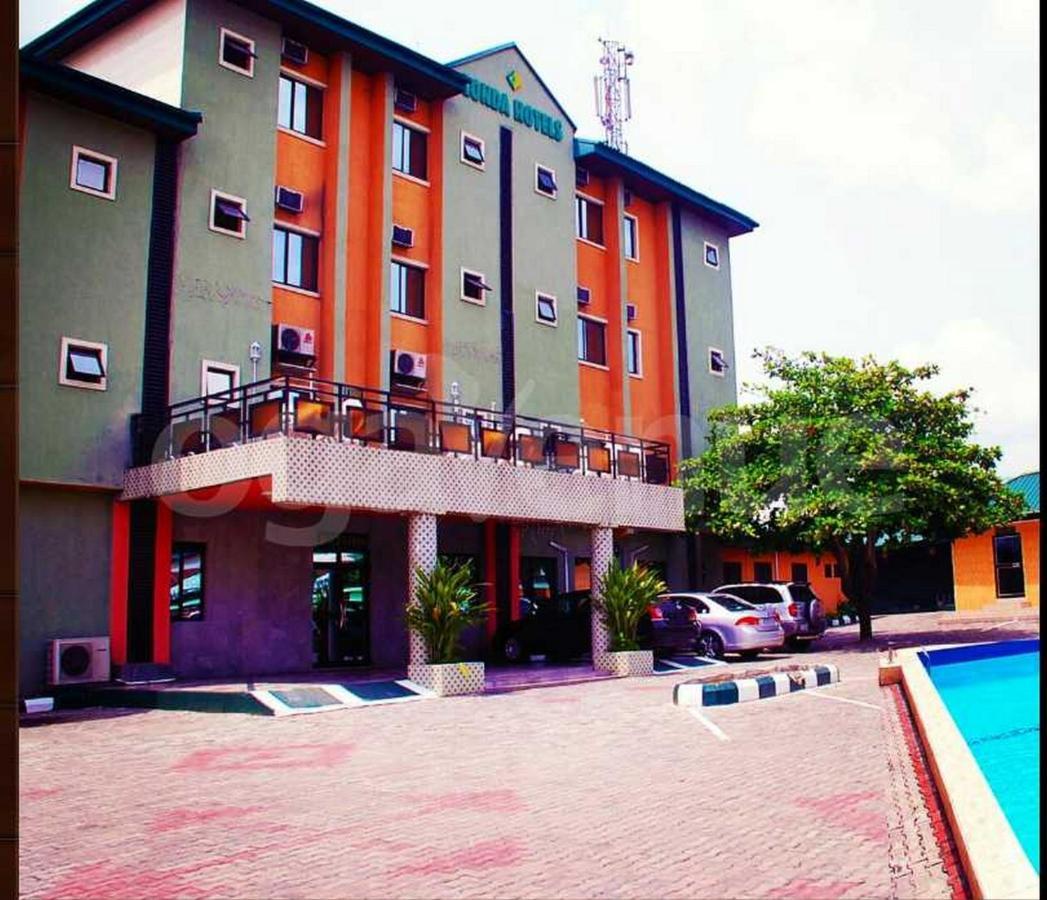 Room In Lodge - Londa Hotel And Suites Порт Харкорт Екстериор снимка